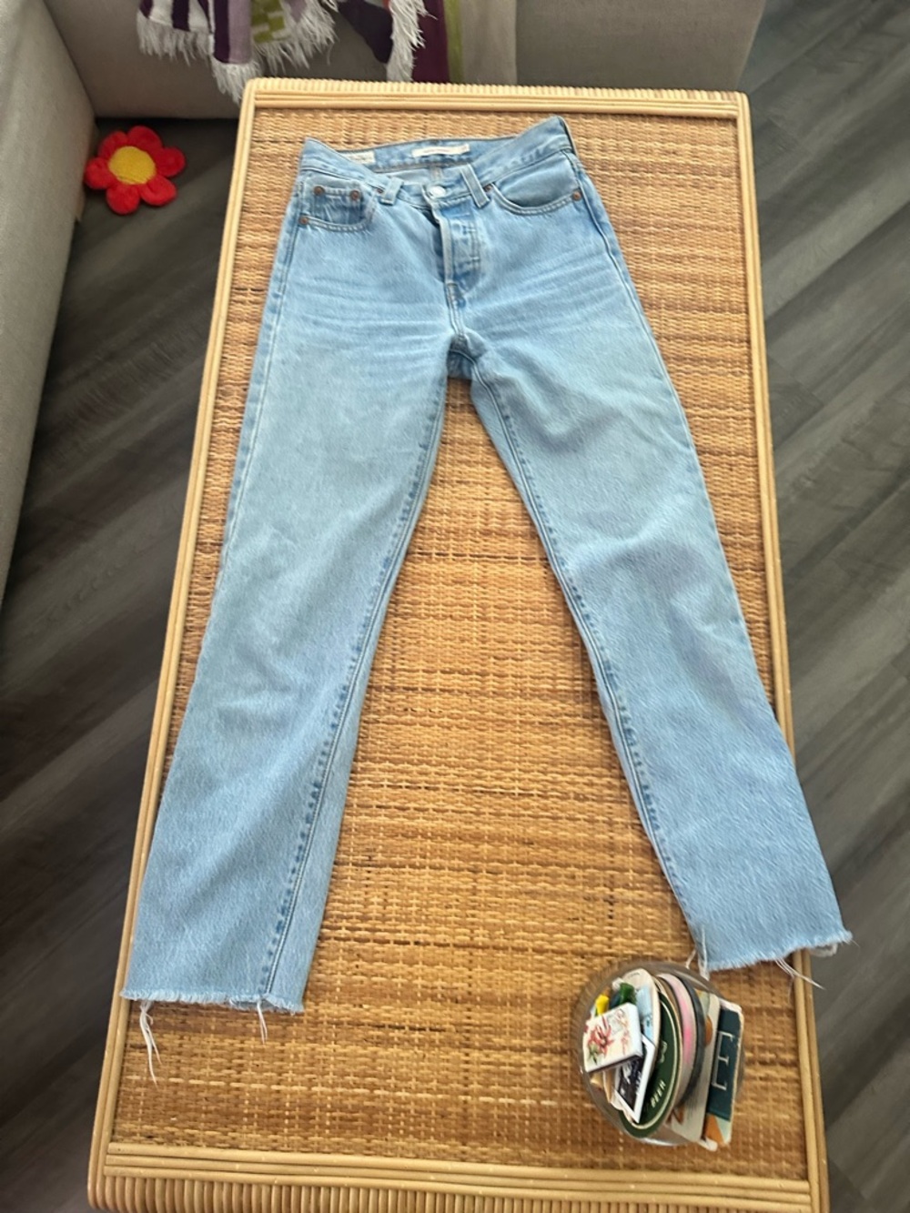 Levi's Wedgie Straight Light Blue High-Rise Jeans Size 23